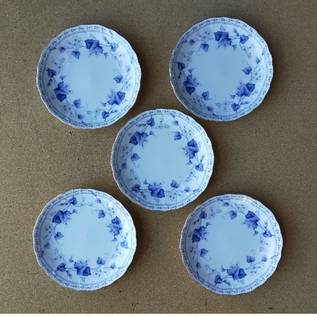 NARUMI - ナルミボーンチャイナケーキ皿セットの通販 by tomi's shop