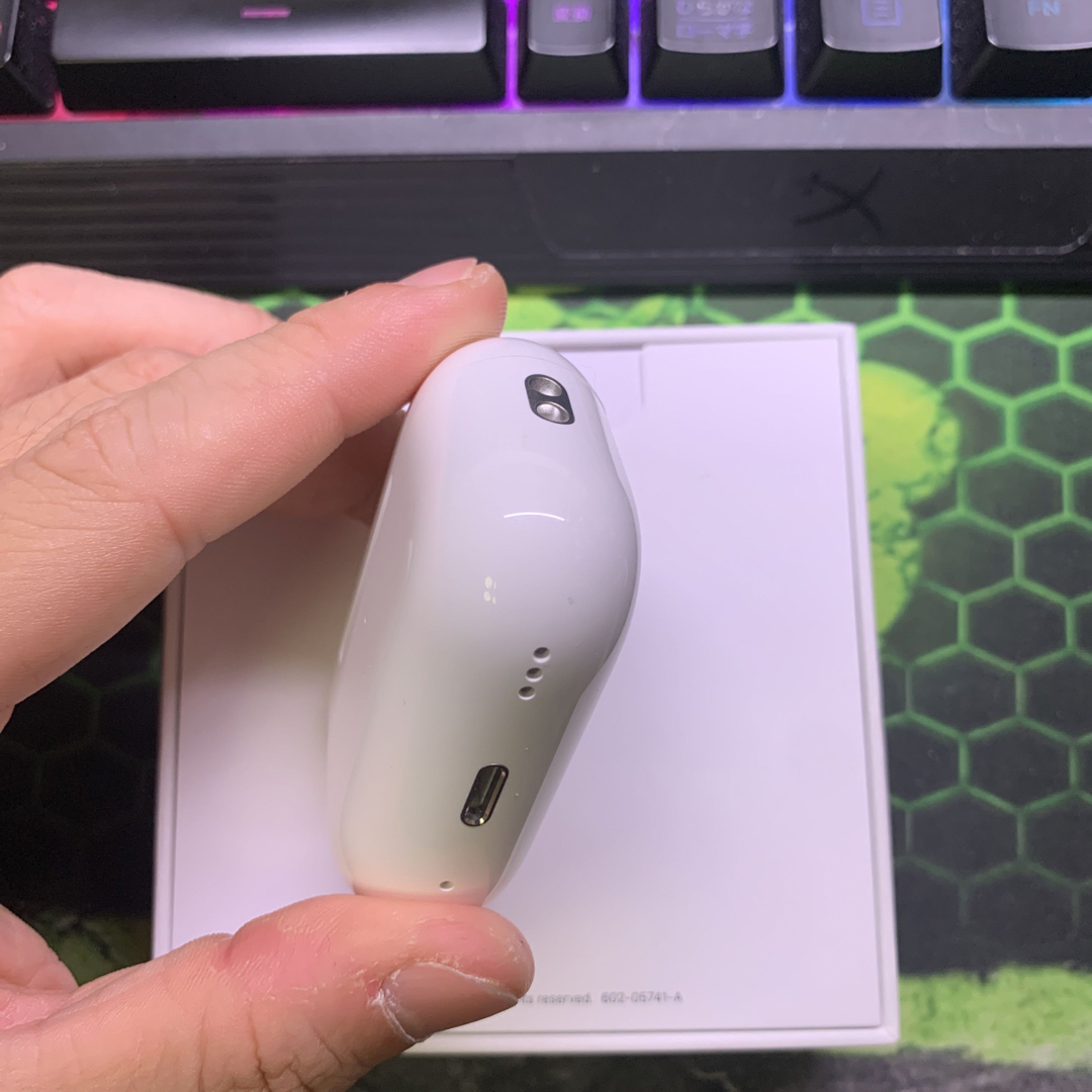 Apple - Apple AirPods Pro 第2世代 充電ケースの通販 by 仲間