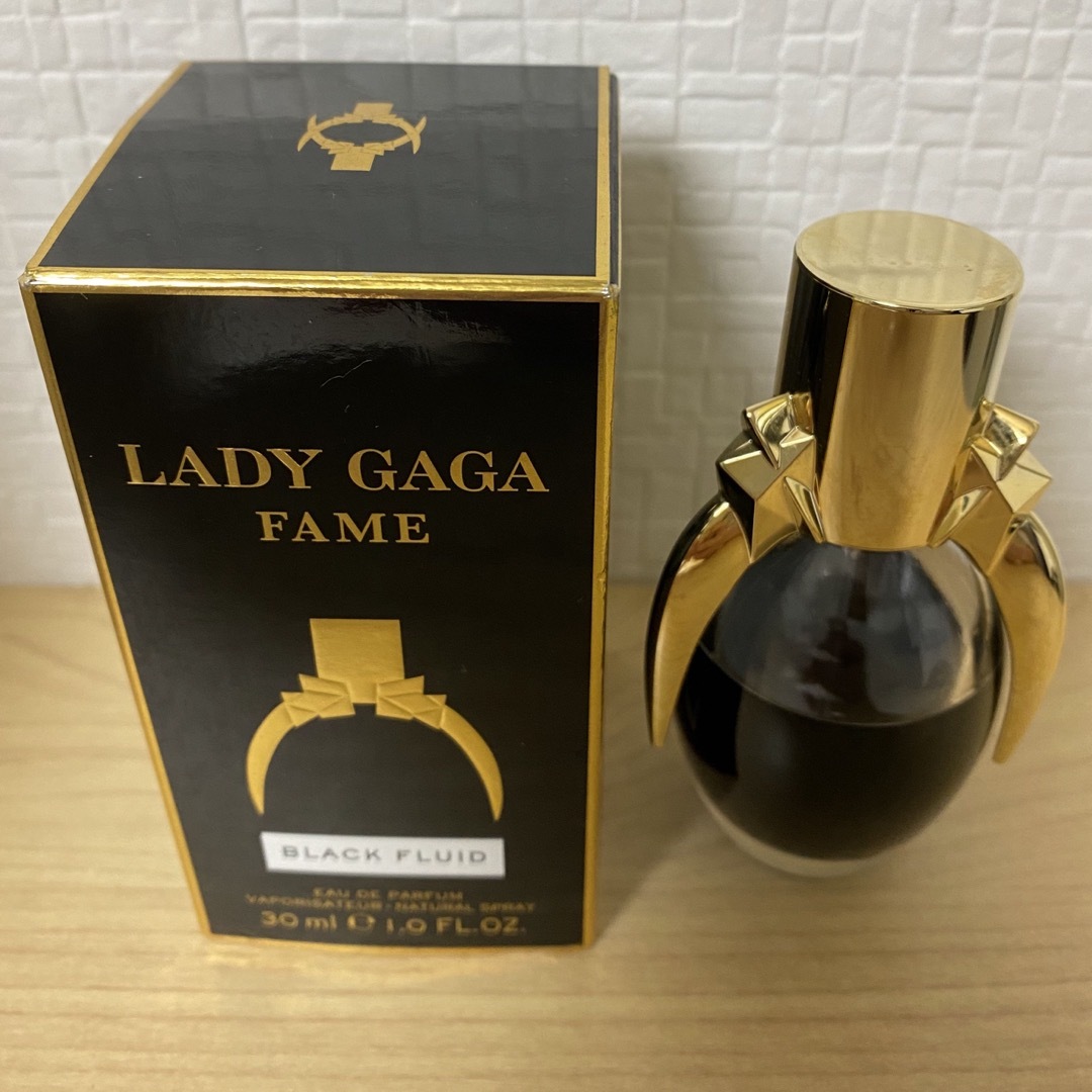 レディーガガ 香水 30mlの通販 by chacha's shop｜ラクマ