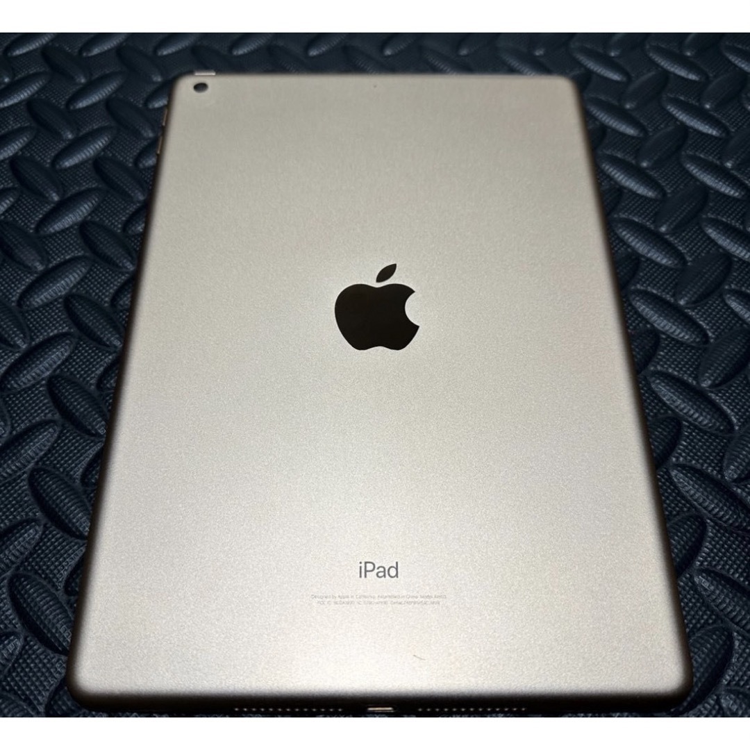 iPad 第6世代 32GB 【ゴールド】の通販 by コタ's shop｜ラクマ