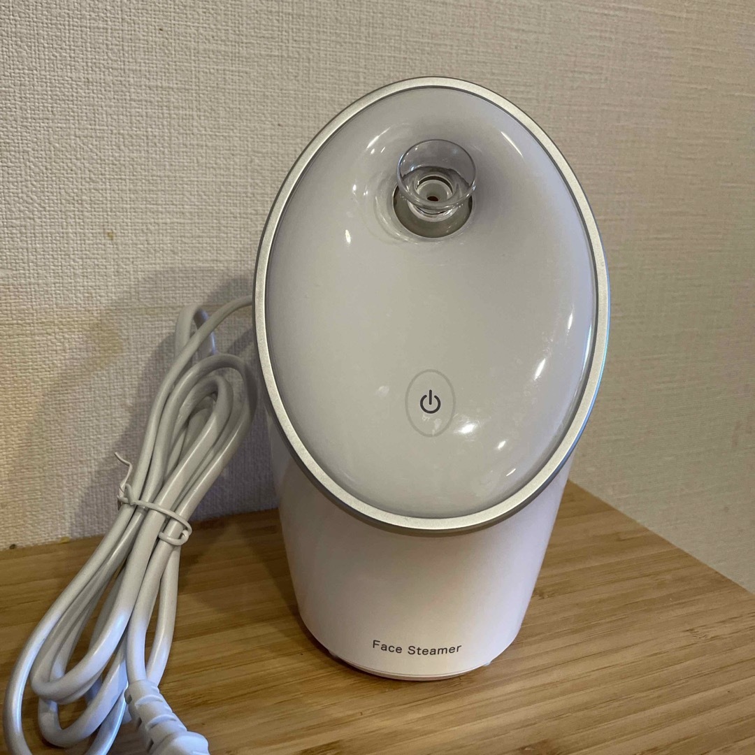 ニトリ - ニトリ フェイススチーマー 白の通販 by CA HOUND｜ニトリ