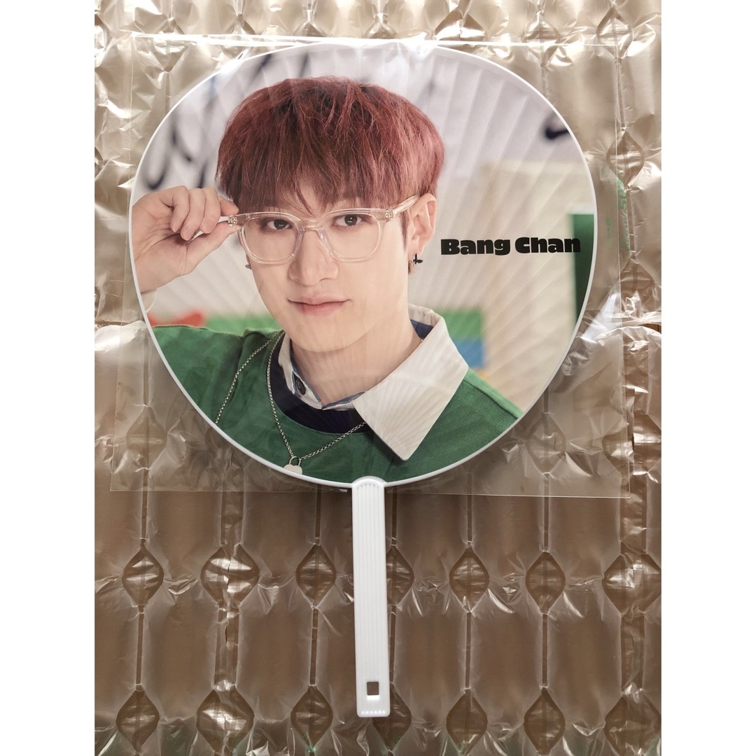 バンチャン straykids SKZ TOY WORLD ペンミ うちわの通販 by