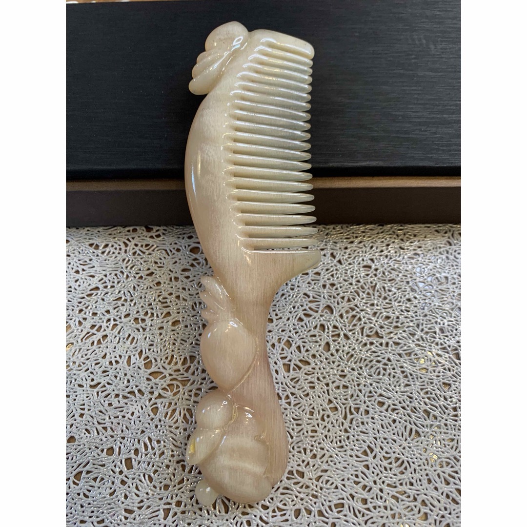 D-094天然 高品質 羊角 うさぎ 手彫り 頭皮マッサージ櫛くし 健康を