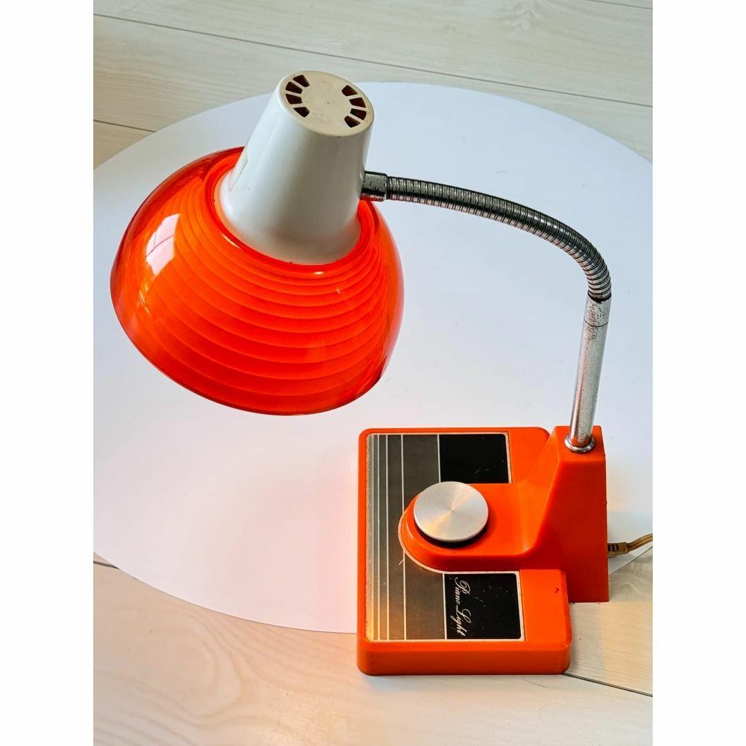 デスクライト 昭和レトロポップの通販 by 真心包み処 発送便｜ラクマ