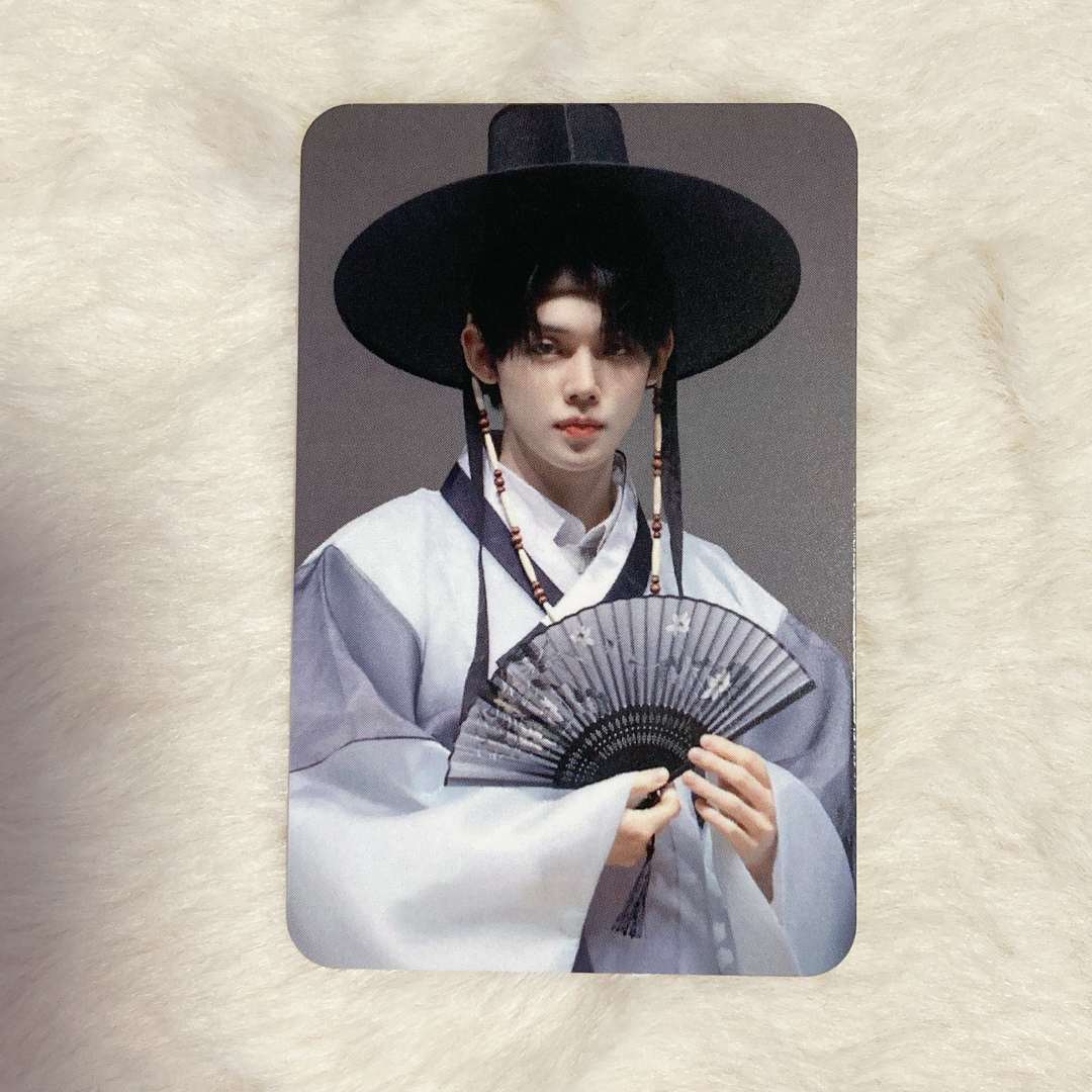 TOMORROW X TOGETHER - ヨンジュン トレカ 韓服 ラキドロの通販 by