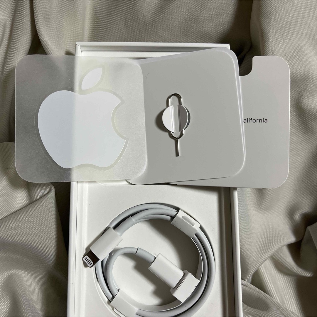 iPhone - iPhone箱と充電コードの通販 by リーズ's shop｜アイフォーン