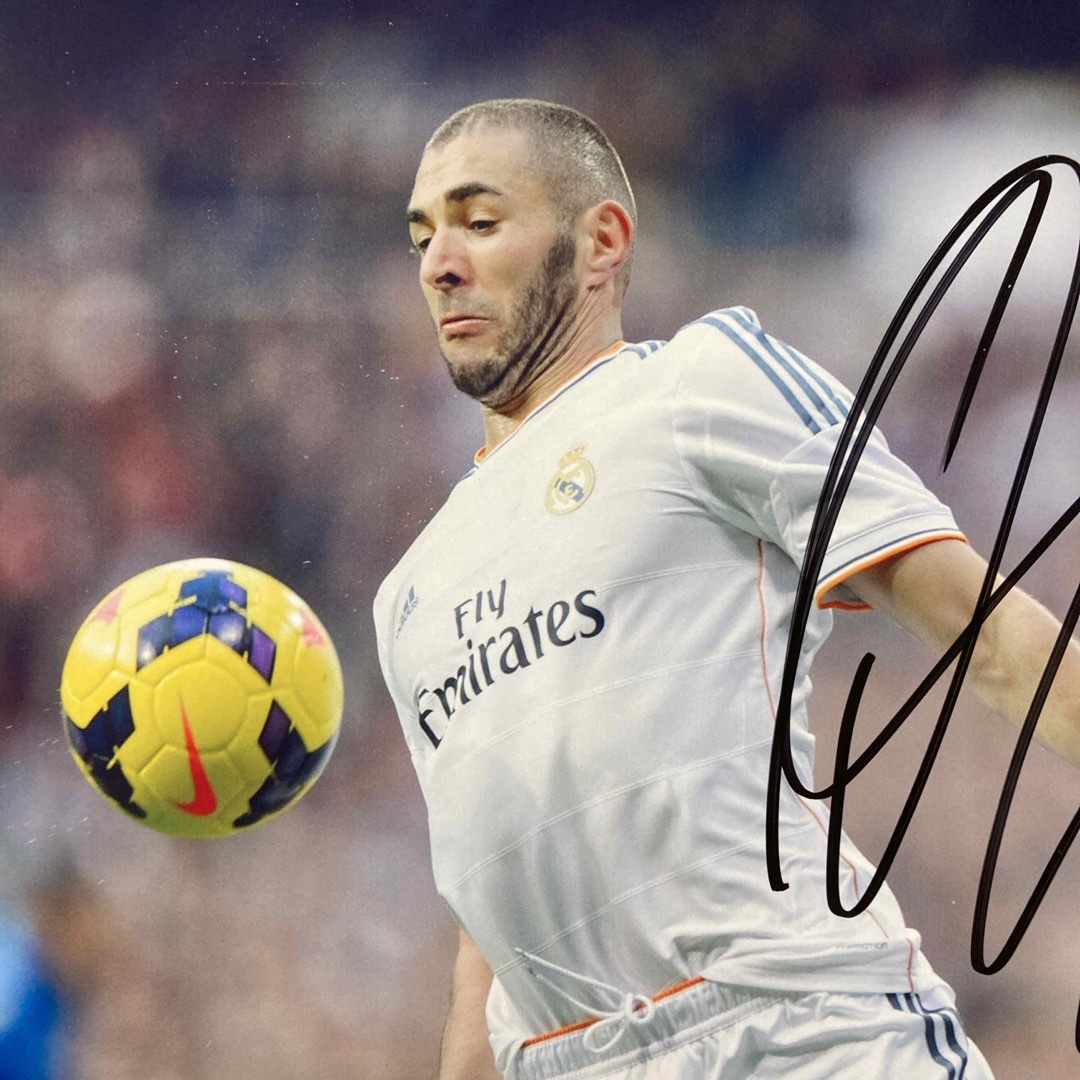 カリム・ベンゼマ直筆サイン入り超大型写真…元フランス代表サッカー