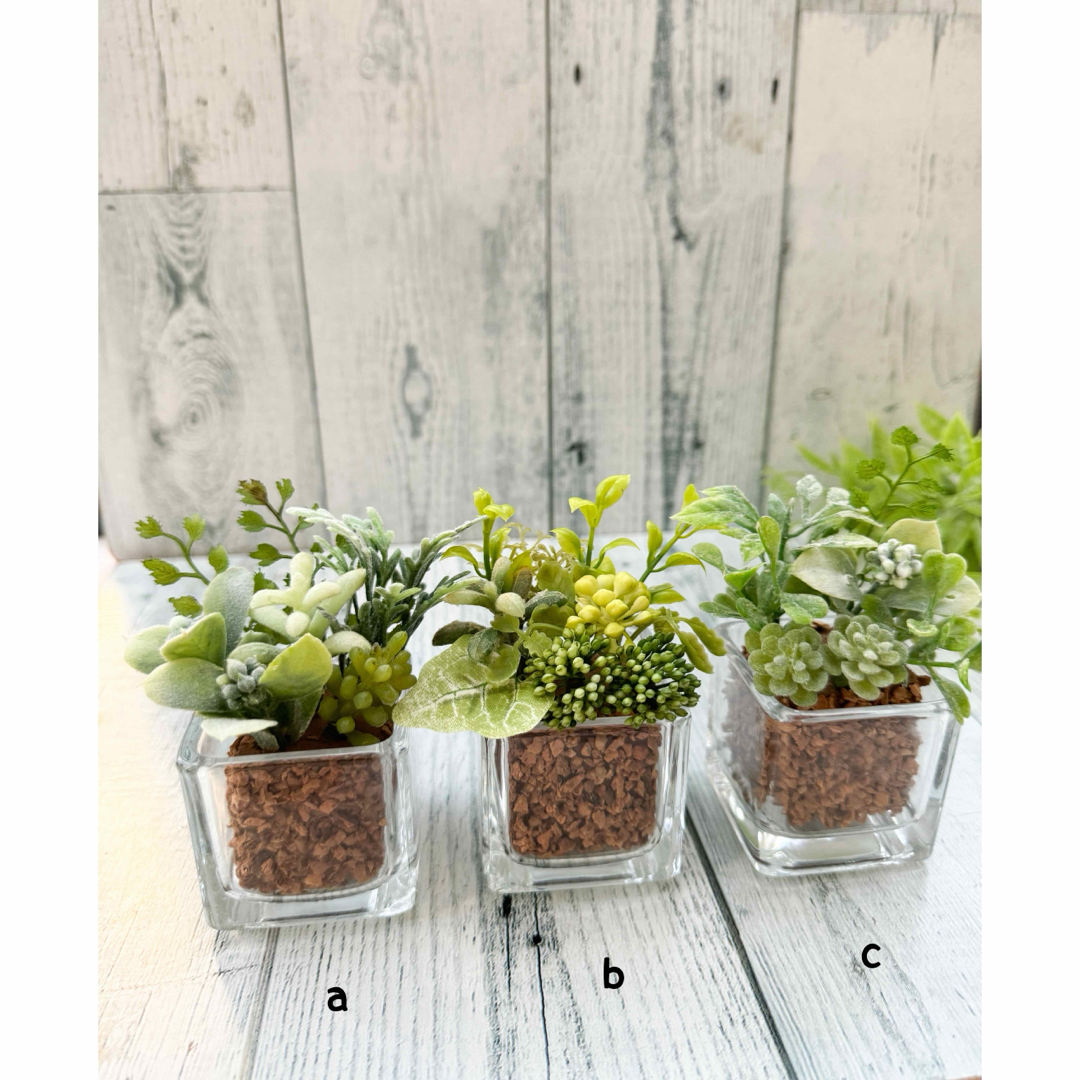 再販ガラスポットcフェイクグリーン寄せ植え風アレンジ▫️フェイク