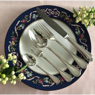 2293437581.jpg?1718461932