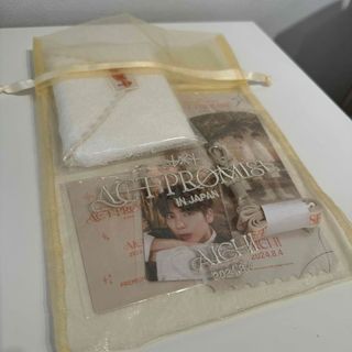 2342795920.jpg?1723350073