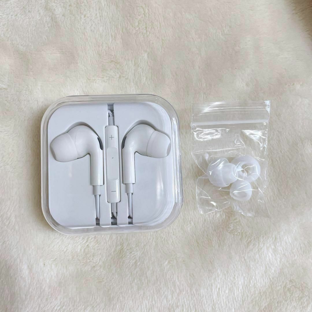 ホワイト 軽量 有線イヤホン 白 3.5mm JH-082 ケース付きの通販 by SY