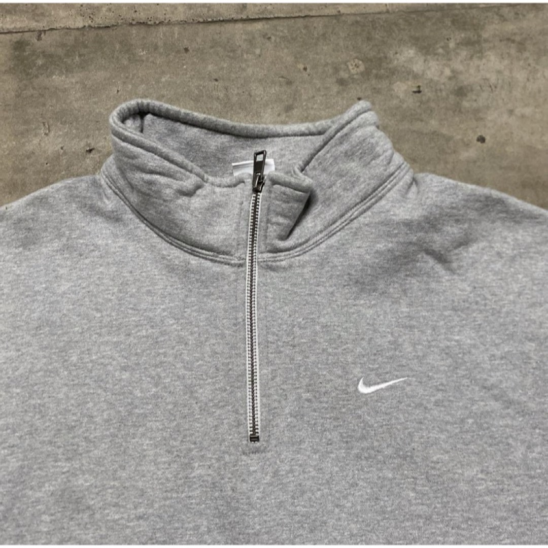 NIKE - NIKE ナイキ スウッシュ ハーフジップ スウェット グレーの通販