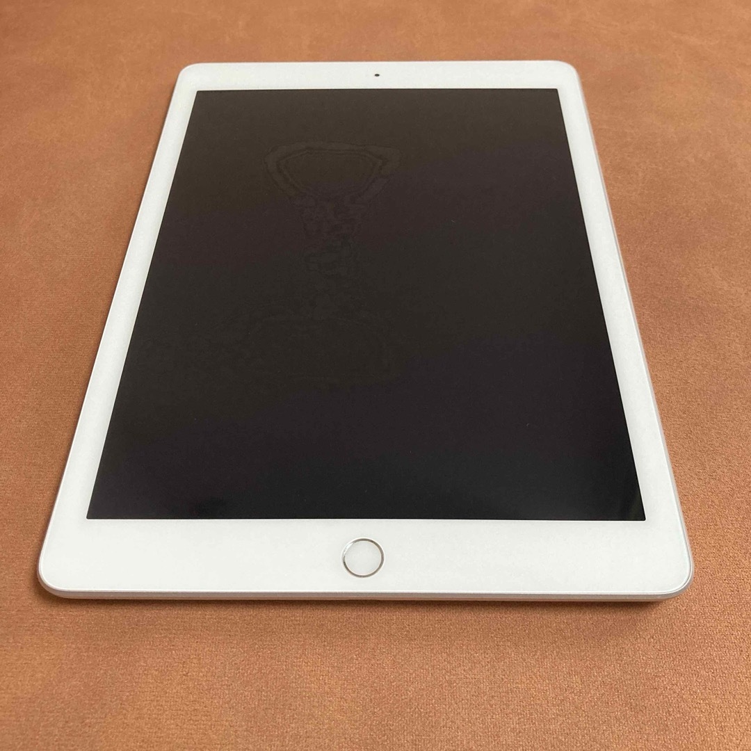 65【早い者勝ち】電池良好iPad5 第5世代 32GB SIMフリー 178早い者