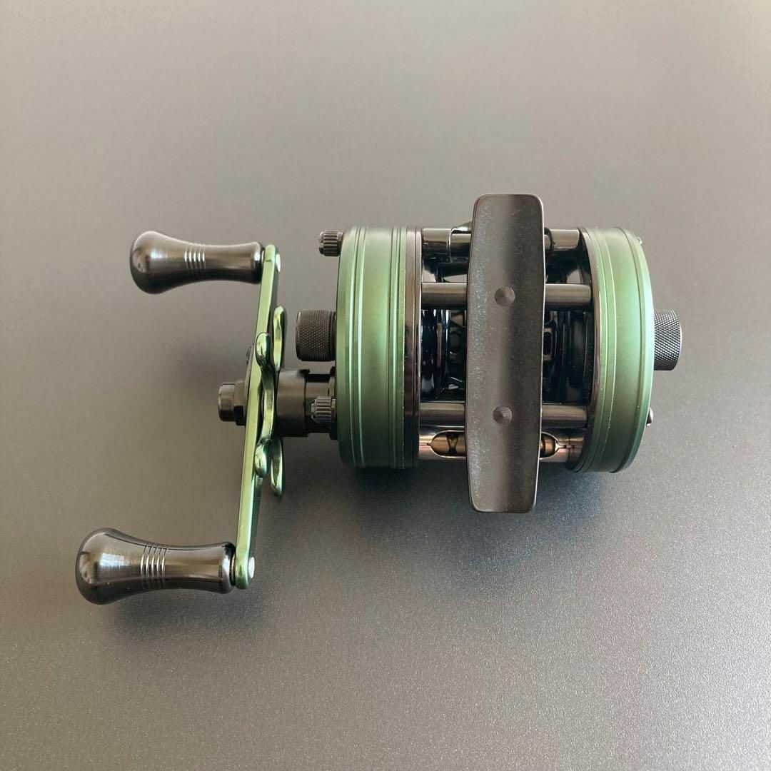 新品】渓流ベイトリール 丸型リール トラウト用 ブラック／グリーンの