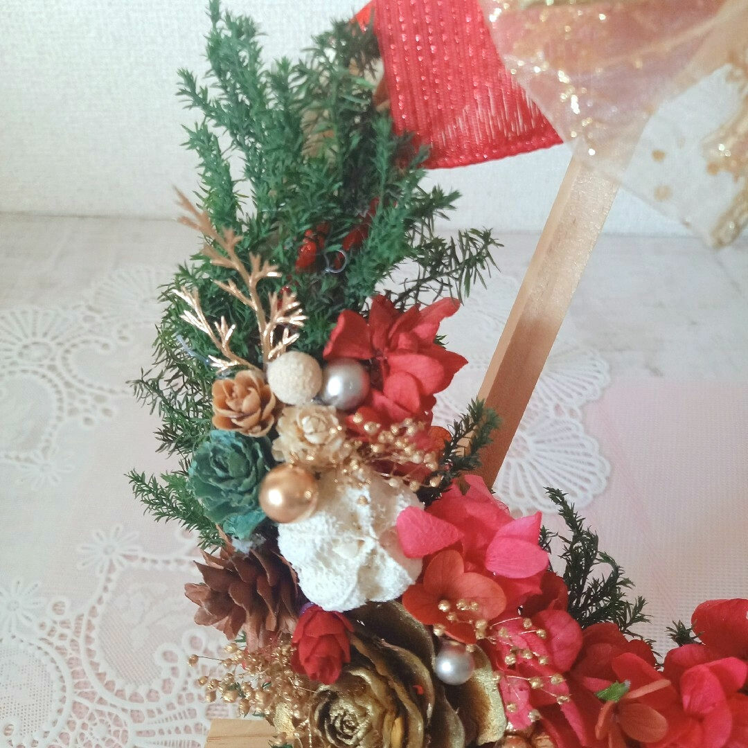 No141 2種のバラとリンリンベル❄︎.*キラキラリボンのクリスマス