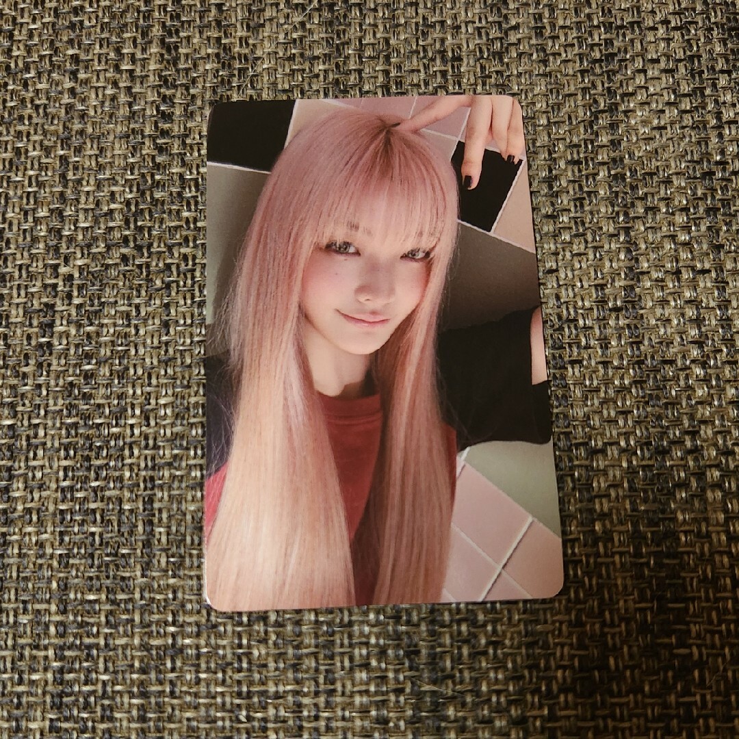 illit イロハ トレカ ユニバ ラキドロの通販 by 120418｜ラクマ