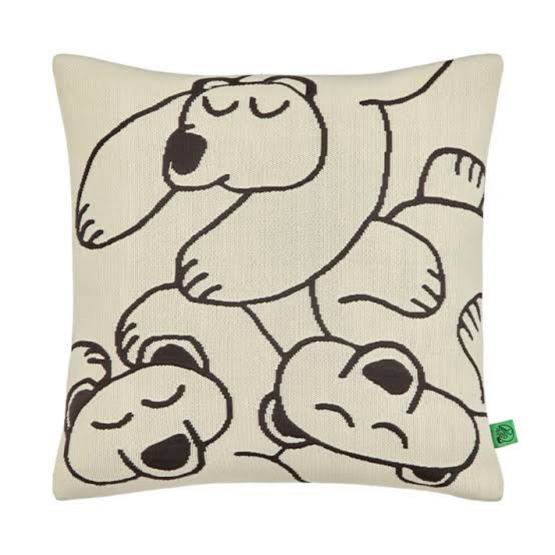 unico - daisuke kondo × unico クッションカバーの通販 by セヨン