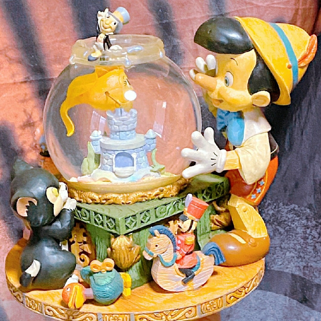 Disney【ピノキオ】スノーグローブ オルゴール付【SALE】の通販 by R