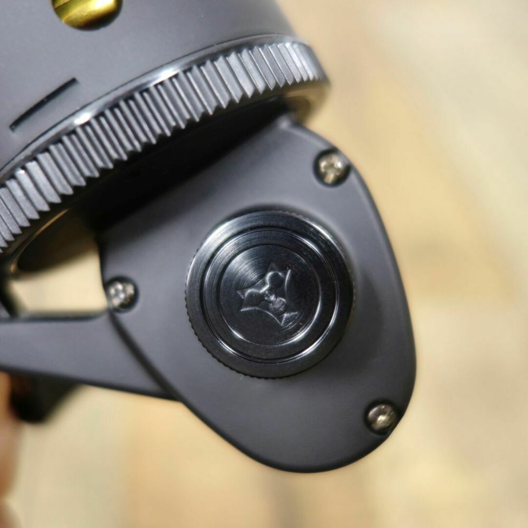 未使用 トライアングル TRY ANGLE TU-01 アンダースピンキャストリール