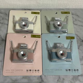 3COINS - 【新品未使用】3COINS ミニトイカメラ 4色セットの通販 by