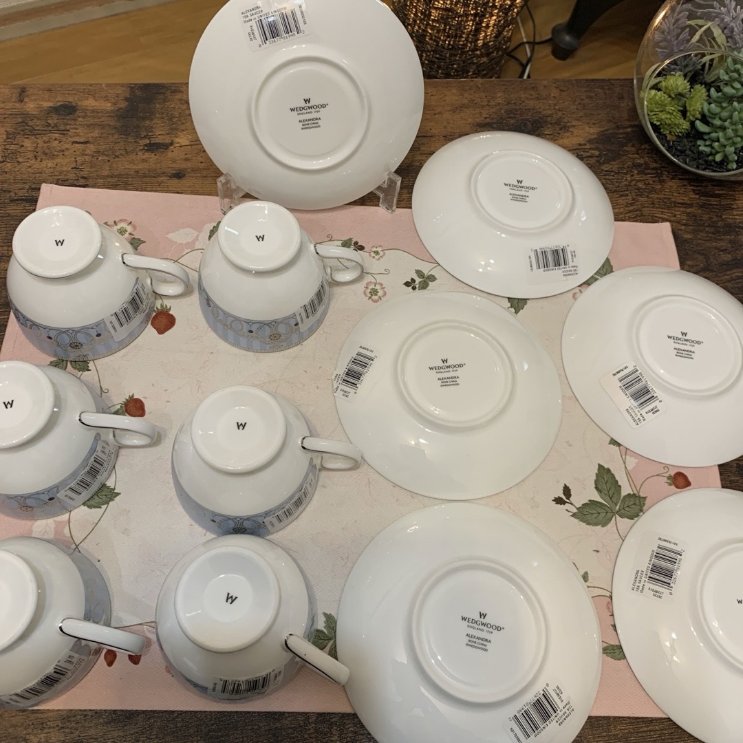 WEDGWOOD - 未使用 ウェッジウッド アレクサンドラ カップ＆ソーサー