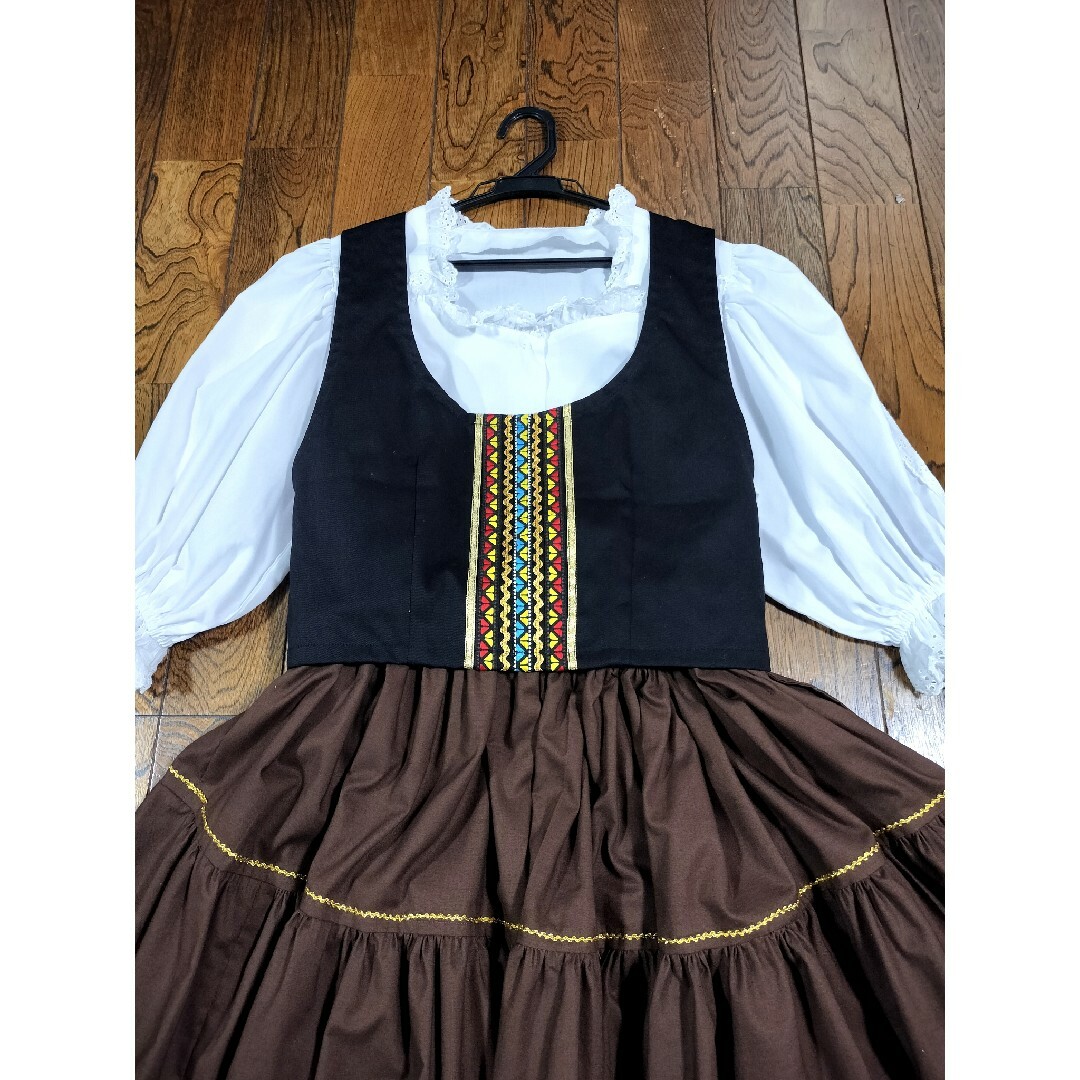 フォークダンスベスト ハンドメイド新品 フリーサイズの通販 by ここば