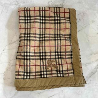 BURBERRY（毛布）のフリマアイテム一覧