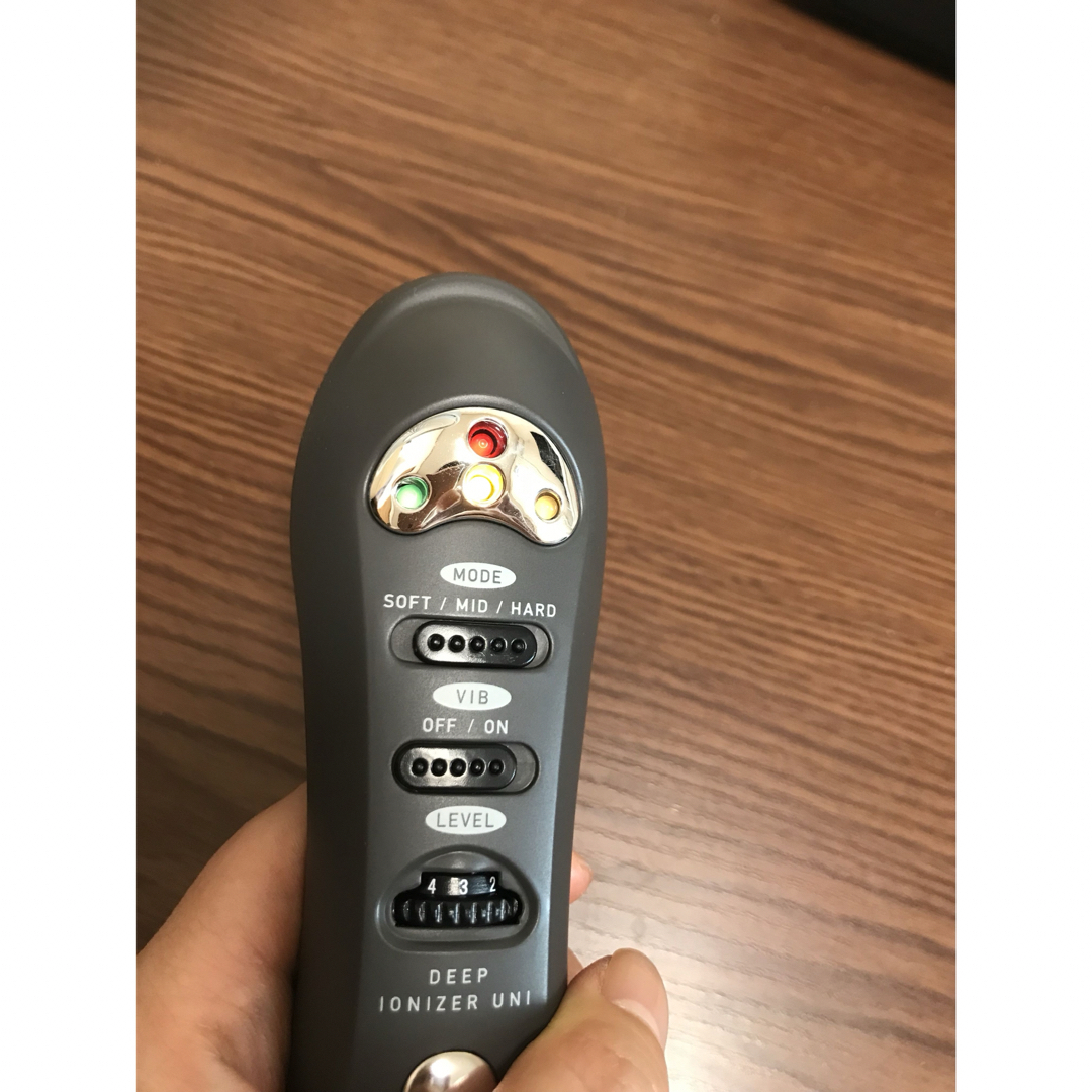 EBM - EBM 美容機器 DeepイオナイザーUniの通販 by もす's shop｜イー