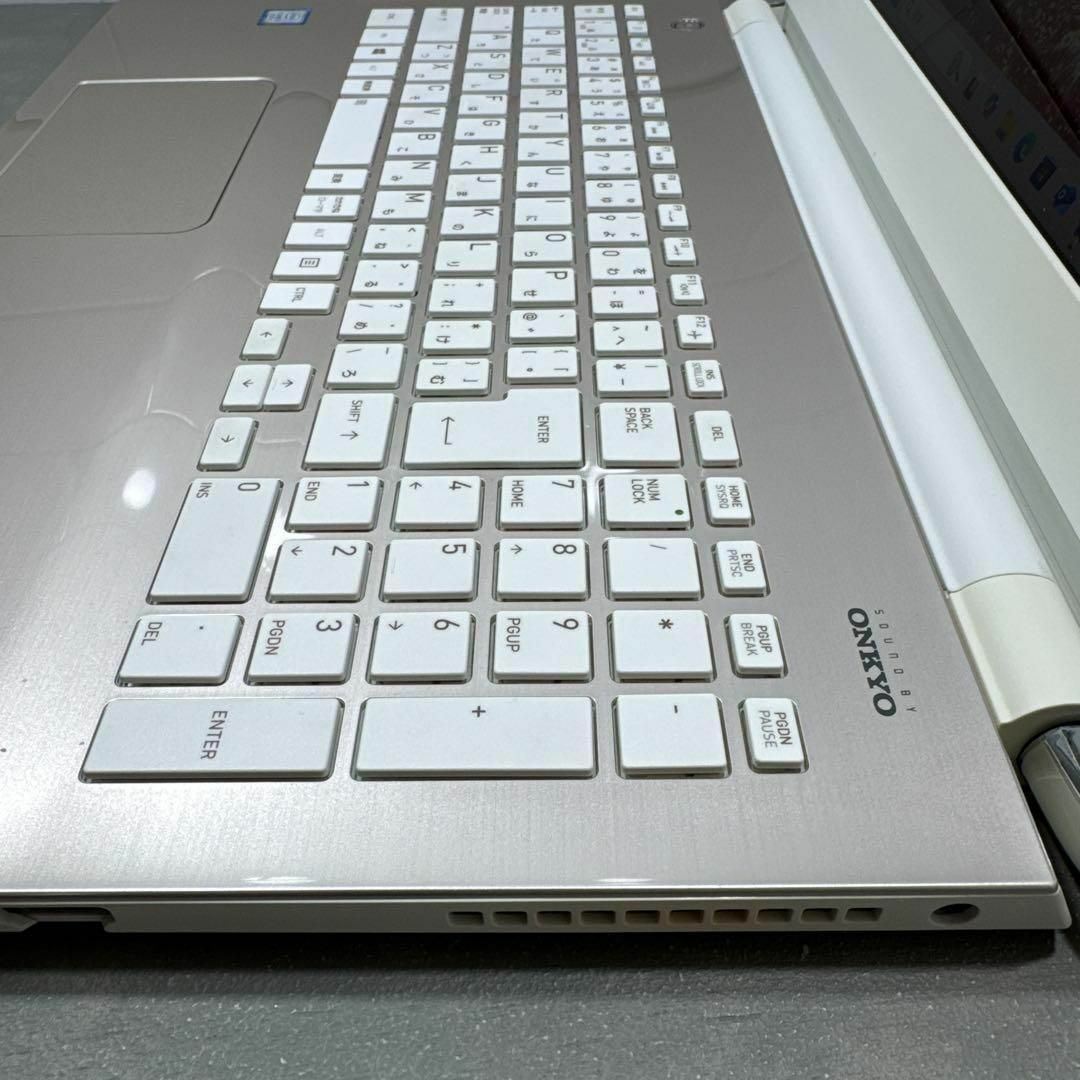 高性能】東芝サテンゴールド☘7世代i7☘メモリ16GB☘️SSD512GB 2026年