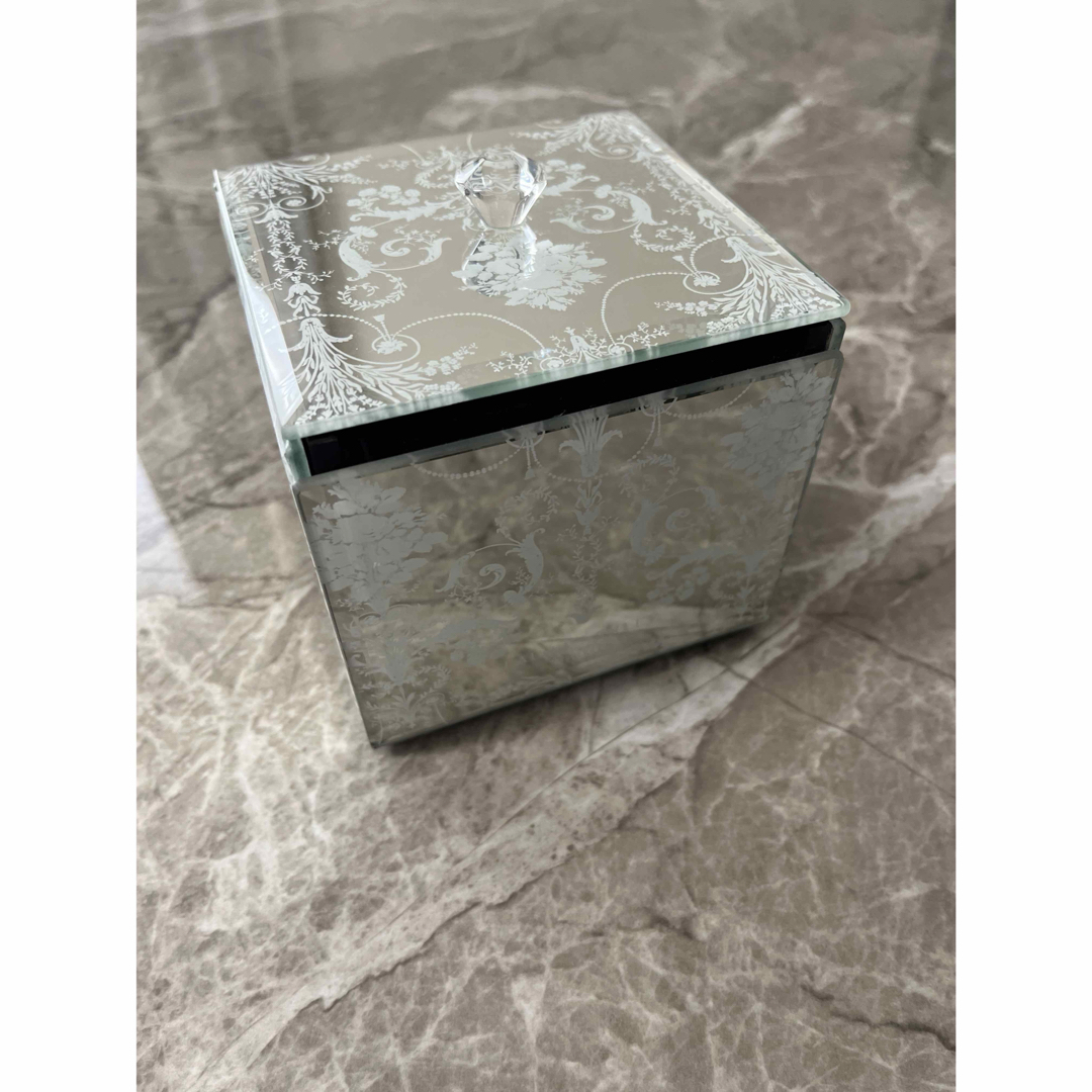 LAURA ASHLEY - [美品]ローラアシュレイ ジュエリーボックスの通販 by