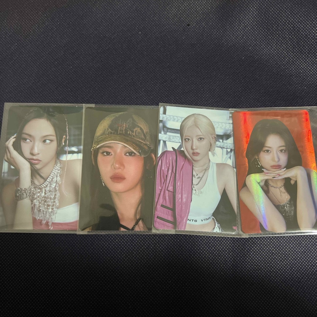 2025 BABYMONSTER 1ST WORLD TOUR トレカ4枚セットの通販 by コメント