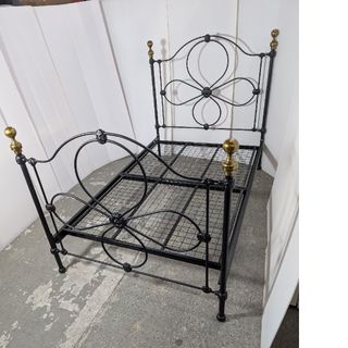 LAURA ASHLEY（ベッド/マットレス）のフリマアイテム一覧