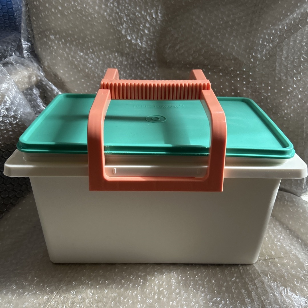 TupperwareBrands - タッパーウェア 、5キロキーパー(持ち手付き)の