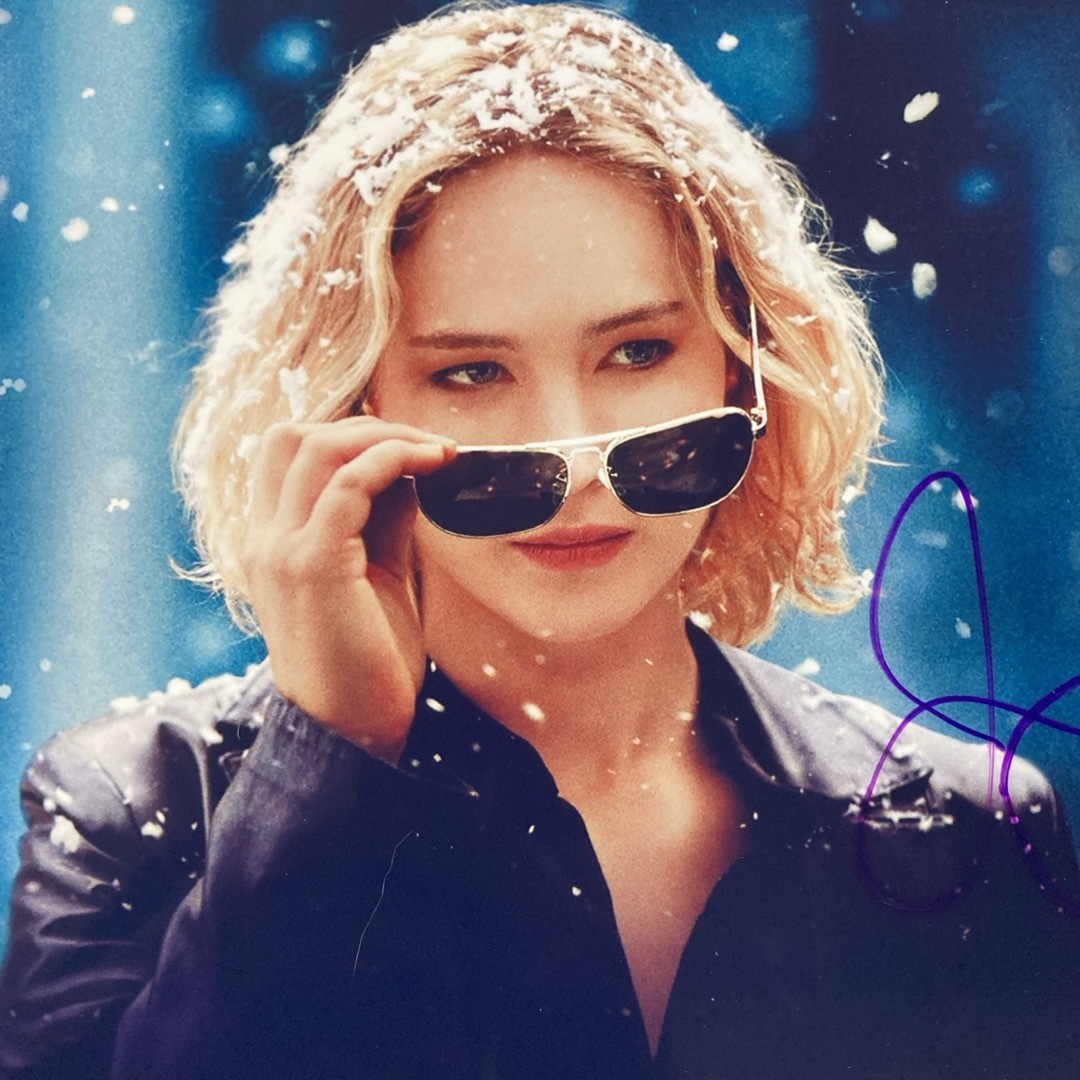 ジェニファー・ローレンス直筆サイン入り超大型写真…レッド・スパロー