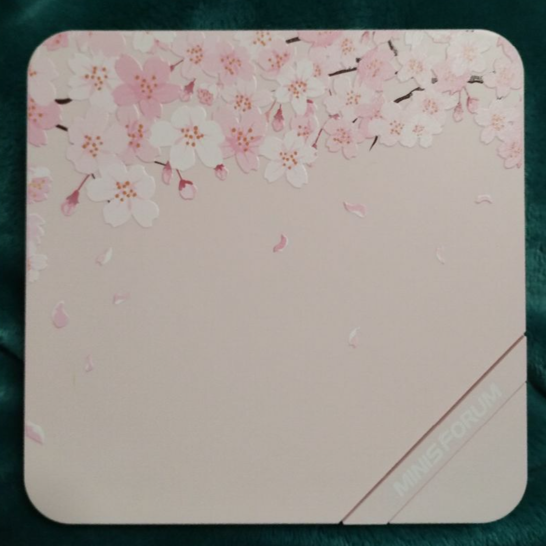 小型ゲーミングPC UM773 桜 Ryzen7+680M 32G/512G