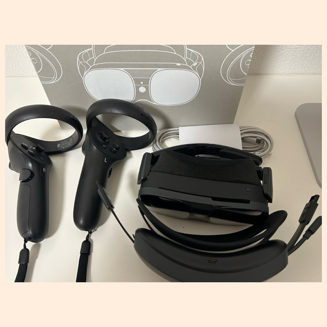 VR VIVE XR Elite本体とANKERのケーブルとスタンドのセットの通販 by