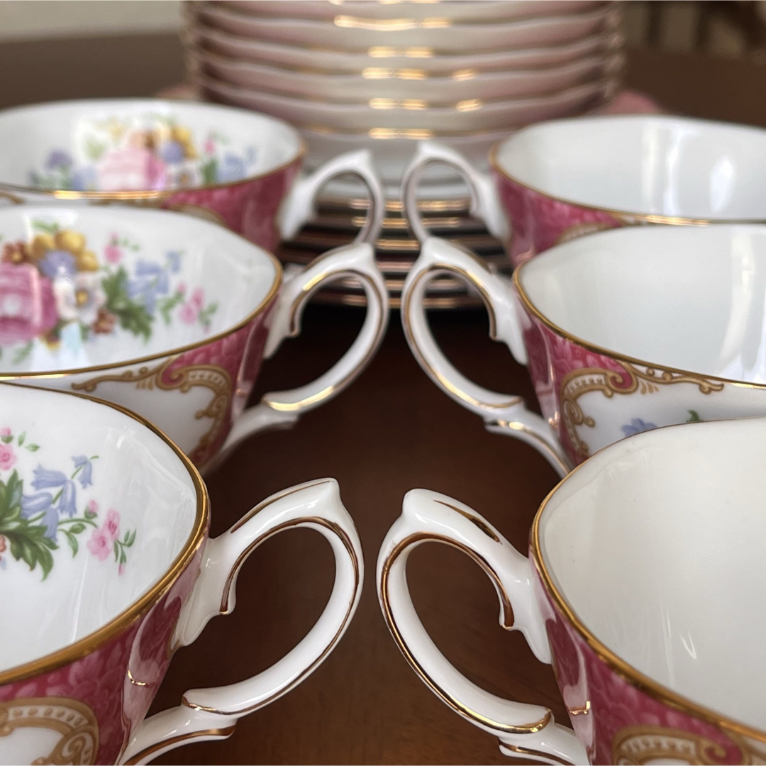 ROYAL ALBERT - 【未使用美品】ロイヤルアルバート☆レディカーライル