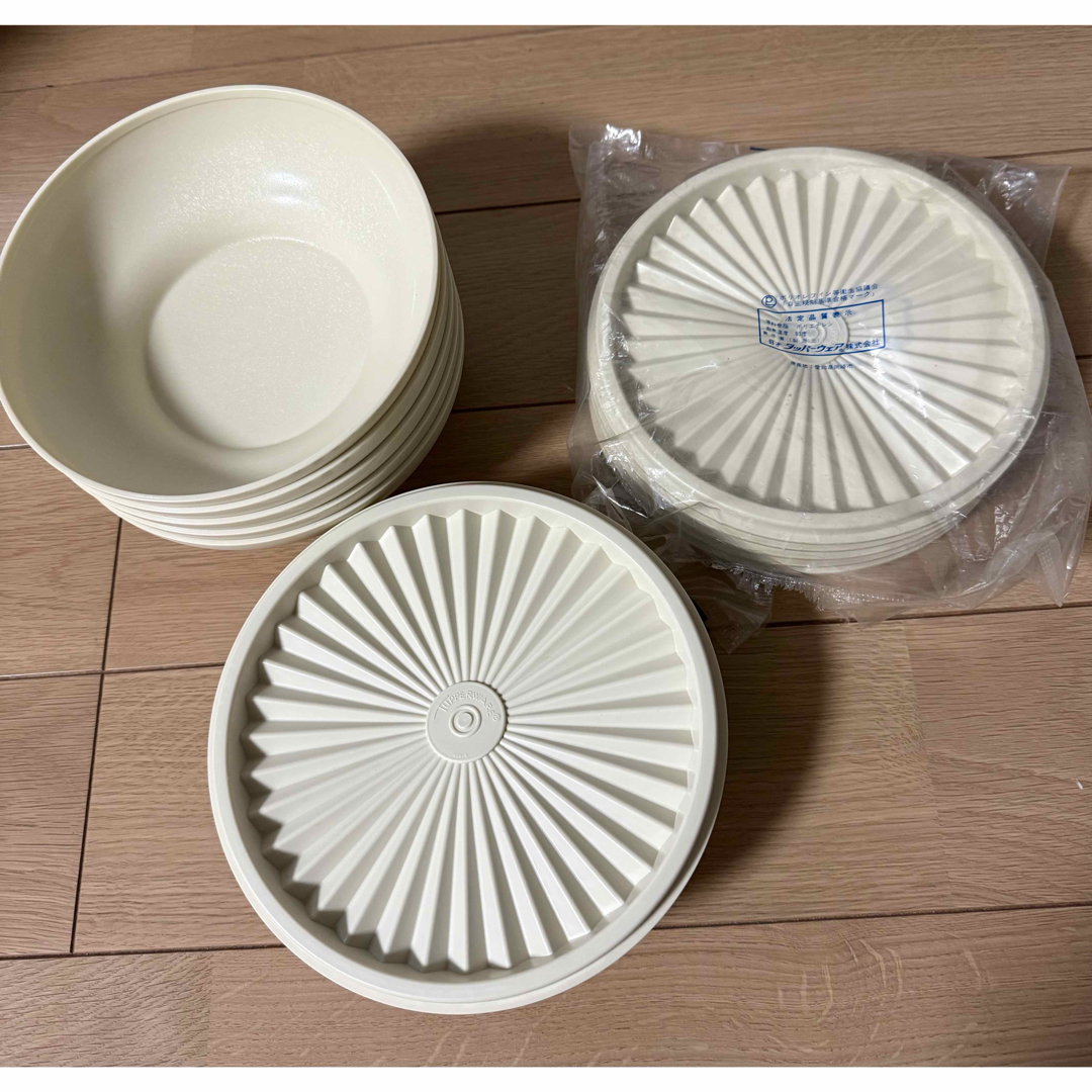 TupperwareBrands - 新品 タッパーウェア 6個セット ホワイトの通販 by