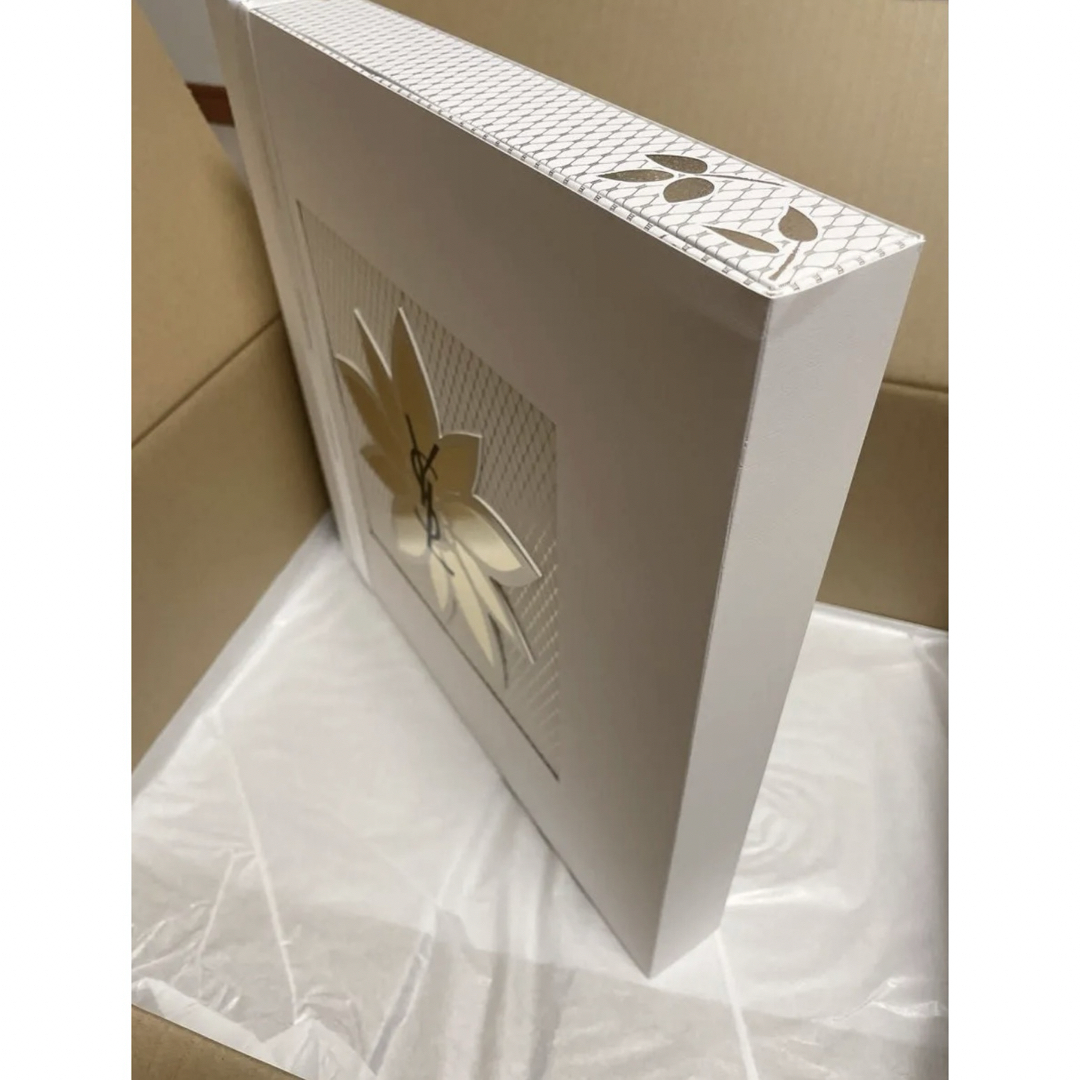 Yves Saint Laurent Beaute - YSL アドベントカレンダー2024 イヴ