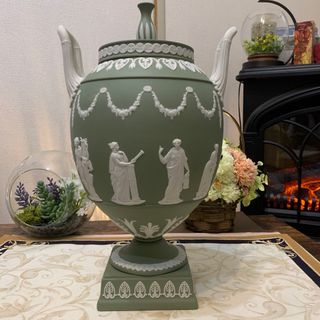 WEDGWOOD（花瓶）のフリマアイテム一覧