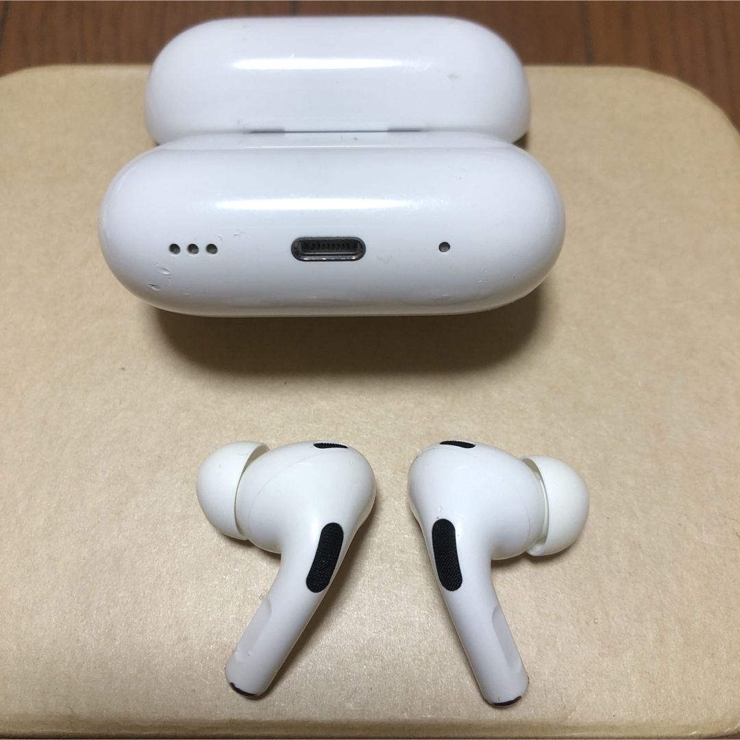 Apple - Apple Airpods Pro 第2世代 lightningの通販 by 山口
