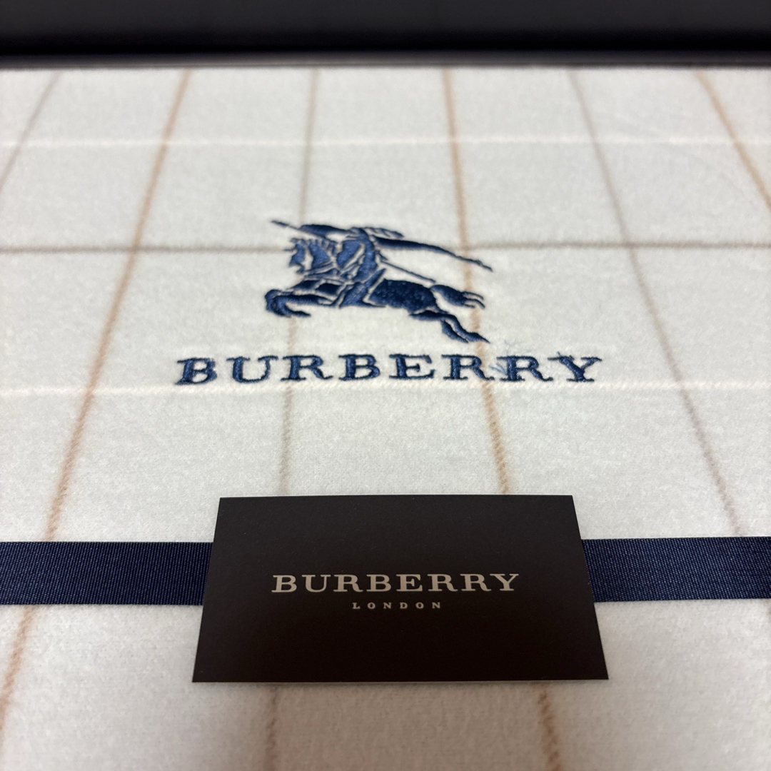 BURBERRY - 【新品未使用】バーバリー☆ソフトコットンシーツ ブルーの