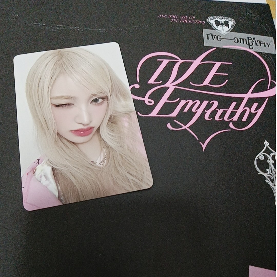 IVE - IVE リズ トレカ empathy の通販 by ちゃんみー｜アイヴならラクマ