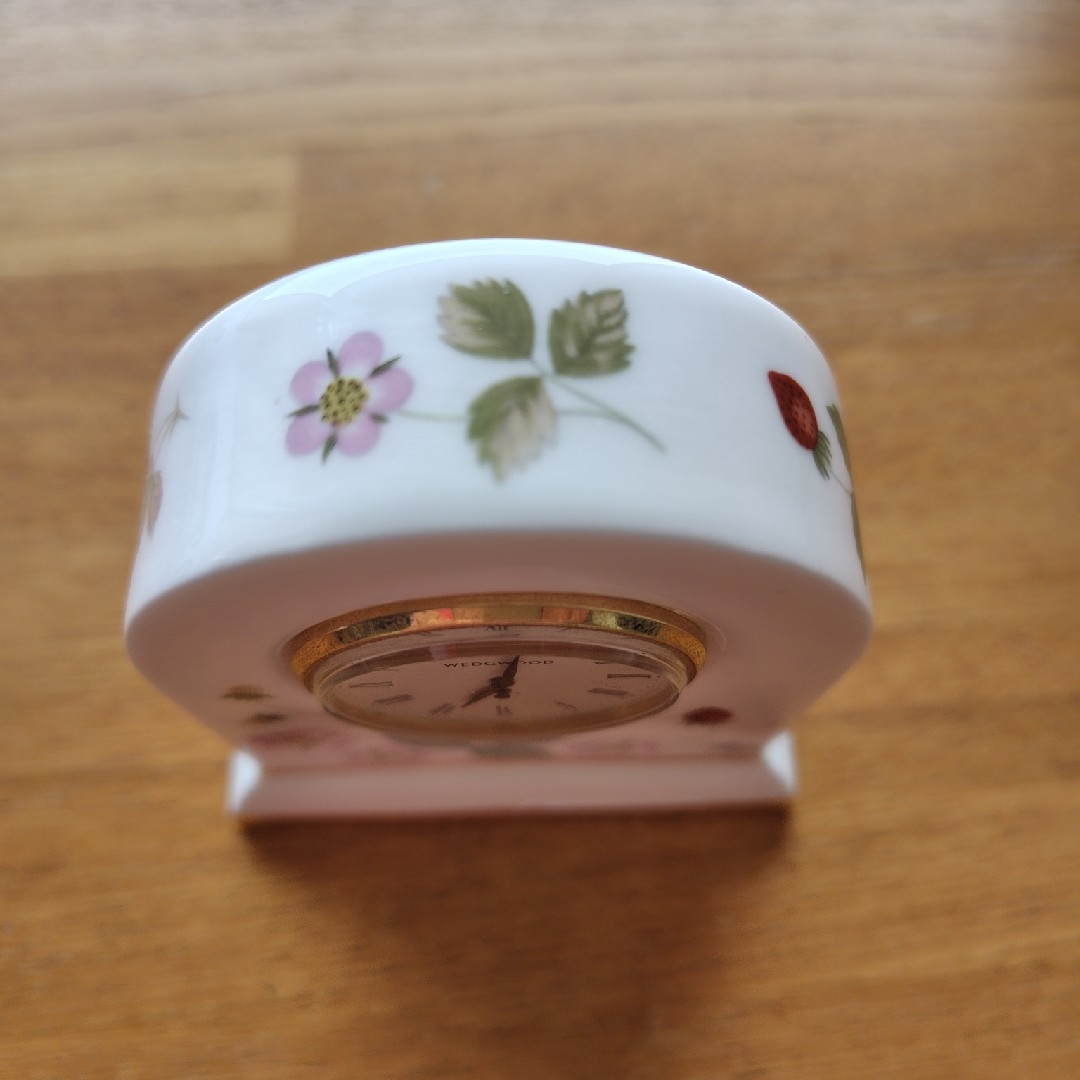 WEDGWOOD - ウェッジウッド ワイルドストロベリー ドームクロック S