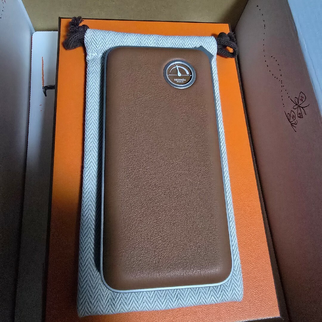 HERMES - HERMES ブラウン レザー モバイルバッテリーの通販 by