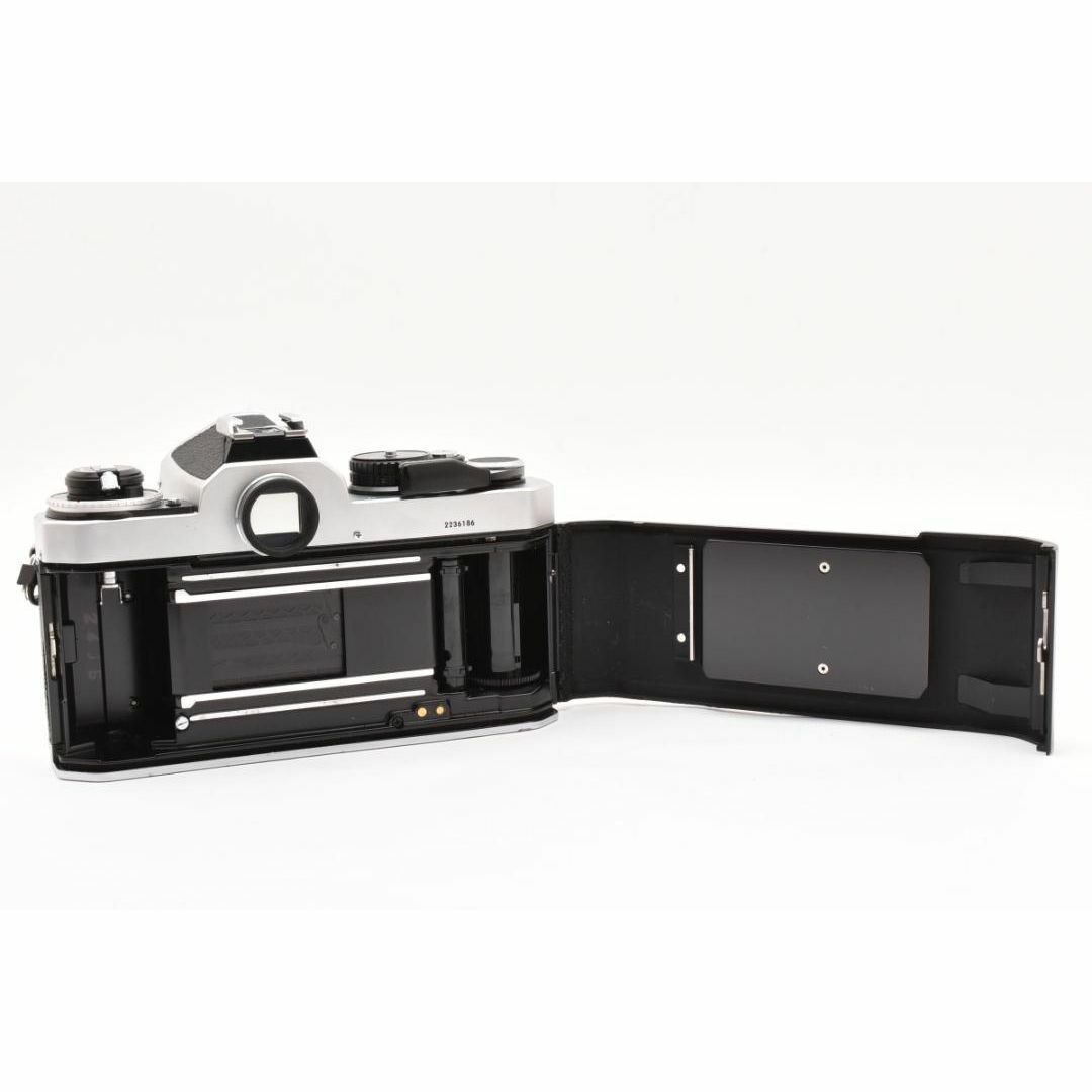 超美品 NIKON FE2 シルバー フィルムカメラ モルト新品交換済 M363の