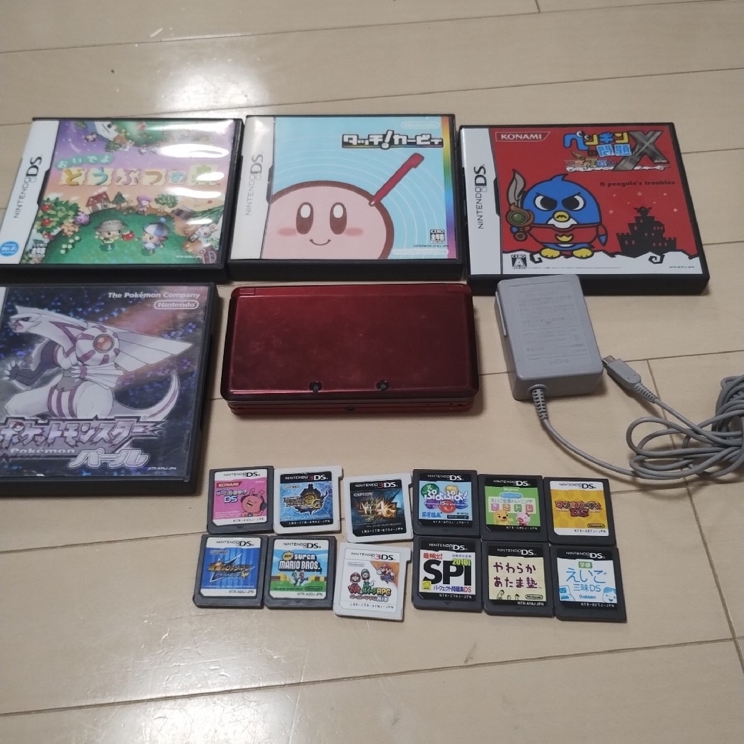 ニンテンドー3DS レッド 本体とゲームソフトの通販 by かっつー's shop