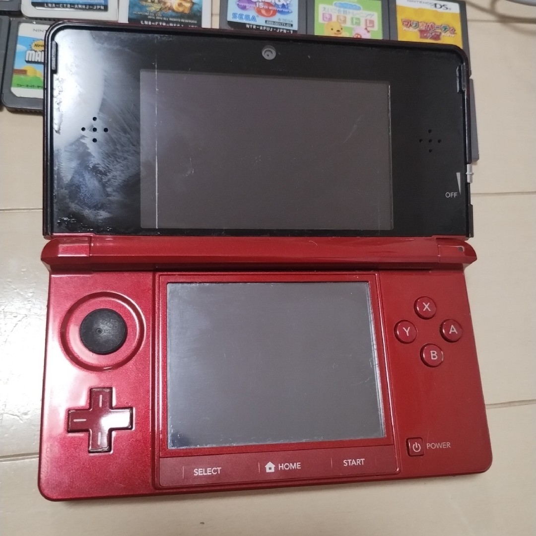 ニンテンドー3DS レッド 本体とゲームソフトの通販 by かっつー's shop