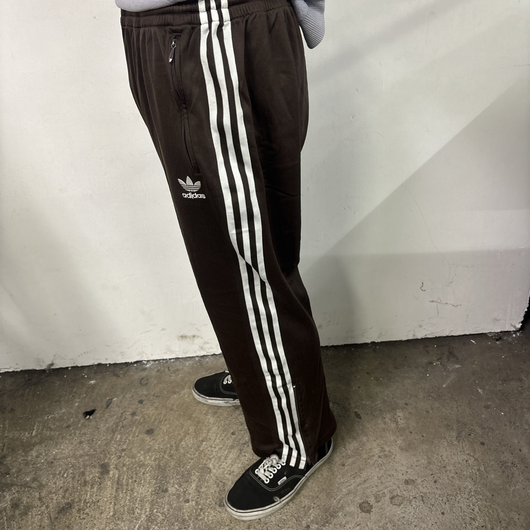 adidas - adidas トラックパンツ ブラウン 3本ライン ジャージ 古着 o