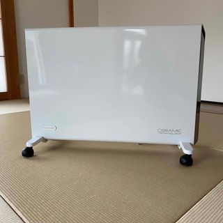 DeLonghi - 【中古】DeLonghi コンベクターヒーター HXJ60L12-WHの通販